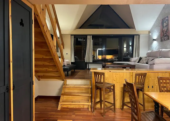 Apartment Lf Level Duplex