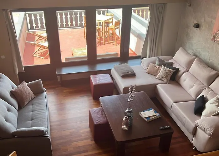 Apartment Lf Level Duplex *